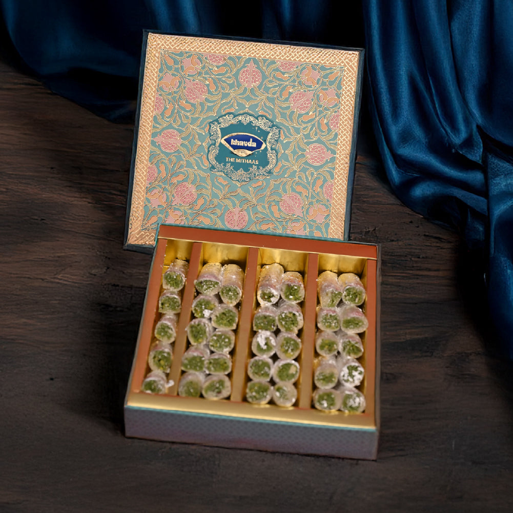 Kaju Pista Roll
